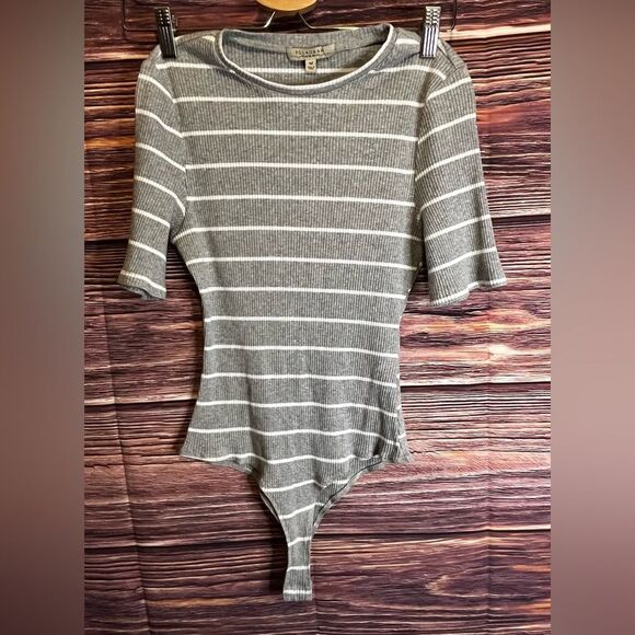 Polagram Gray and White Striped Half Sleeve Bodysuit. Size Medium. - Picture 1 of 14
